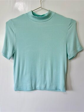 Babaton| Aritzia| ‘Formarib’ Pastel Green Mock Neck Short Sleeve Knit Top Sz M